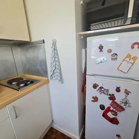 Luminous Studio_ Eiffel Tower View פריז